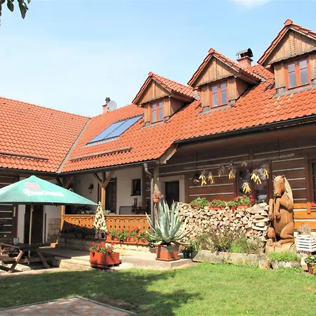 Ruzovka By Interhome Uhlejov